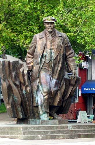 Lenin Statue