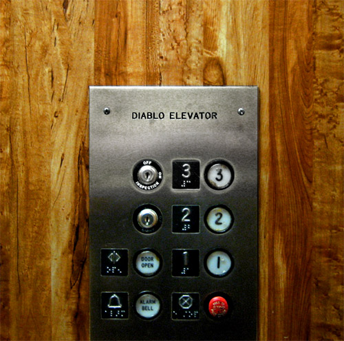 elevator2.jpg